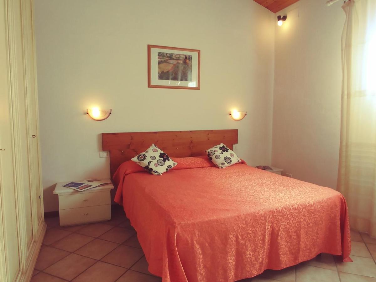 Agriturismo Botro Pulicciano Bagian luar foto