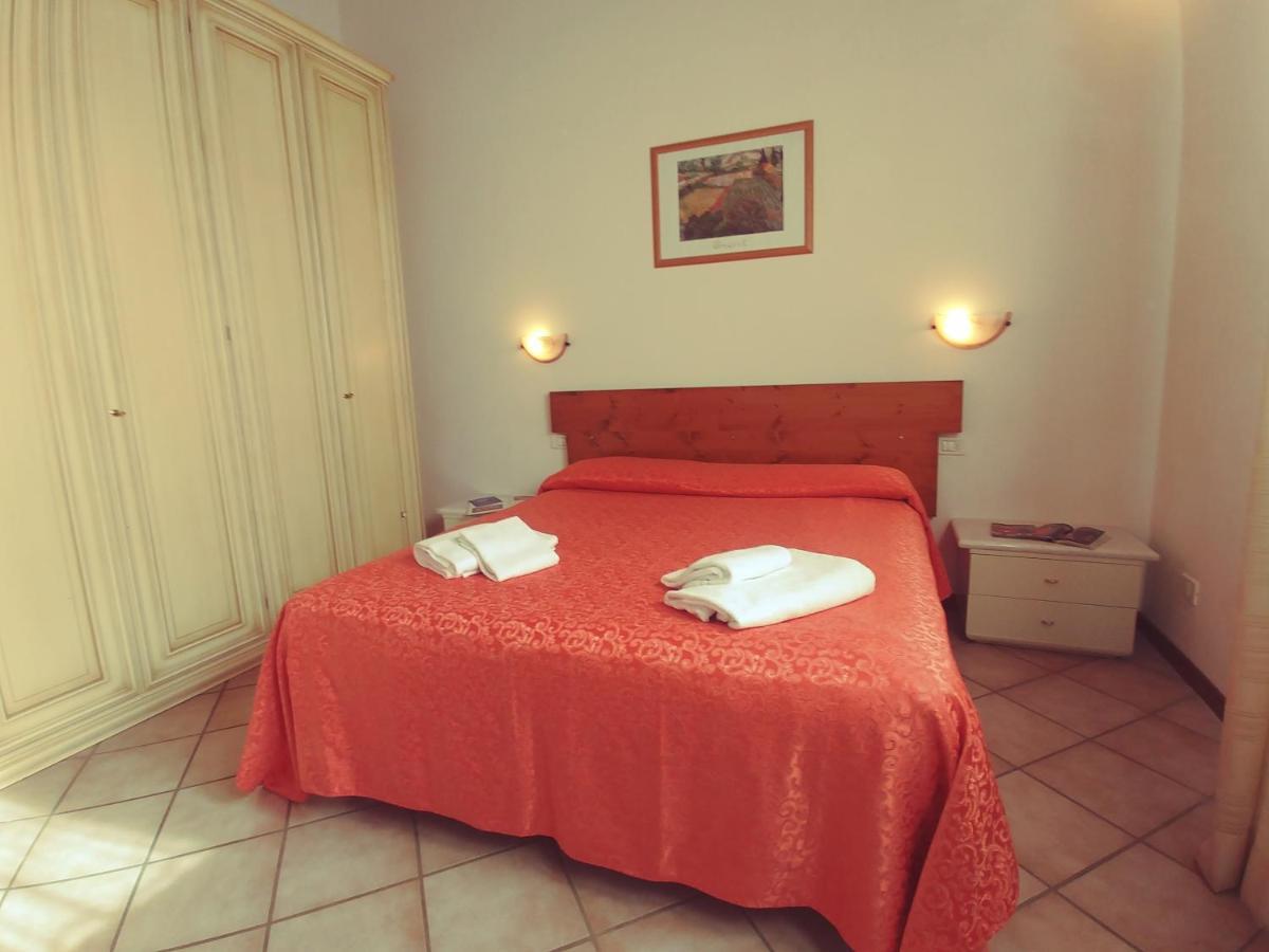 Agriturismo Botro Pulicciano Bagian luar foto